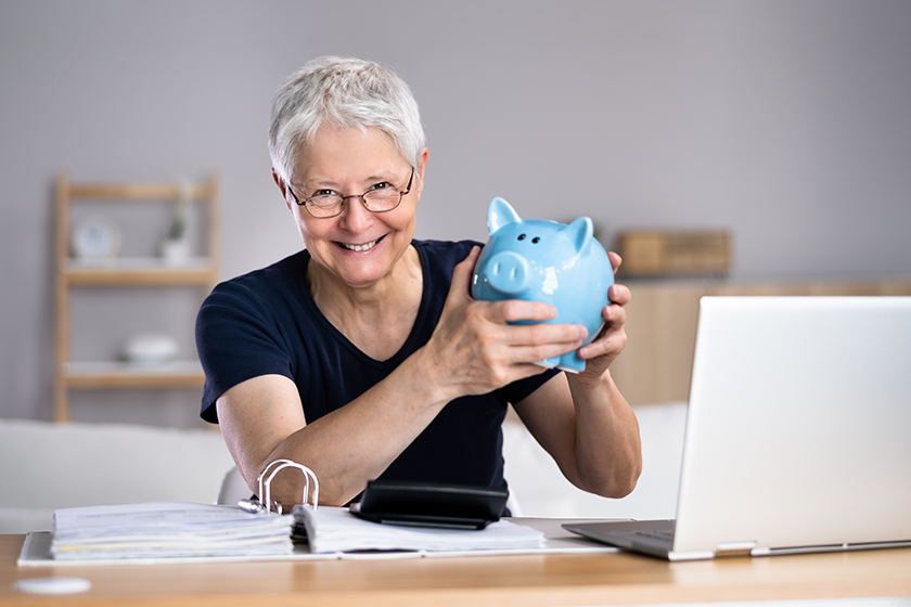 Money Management For Seniors: 5 Important Tips